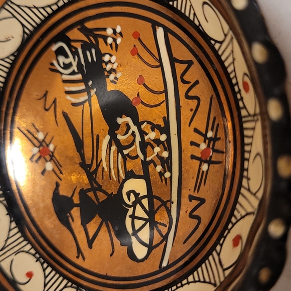 Vintage Hand Made Mini Copper Painted Dish with Handles - Picture 4 of 16